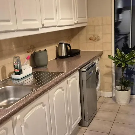 Σπίτι διακοπών Whole Private Flat -