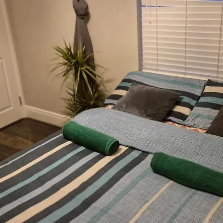 Σπίτι διακοπών Whole Private Flat - *